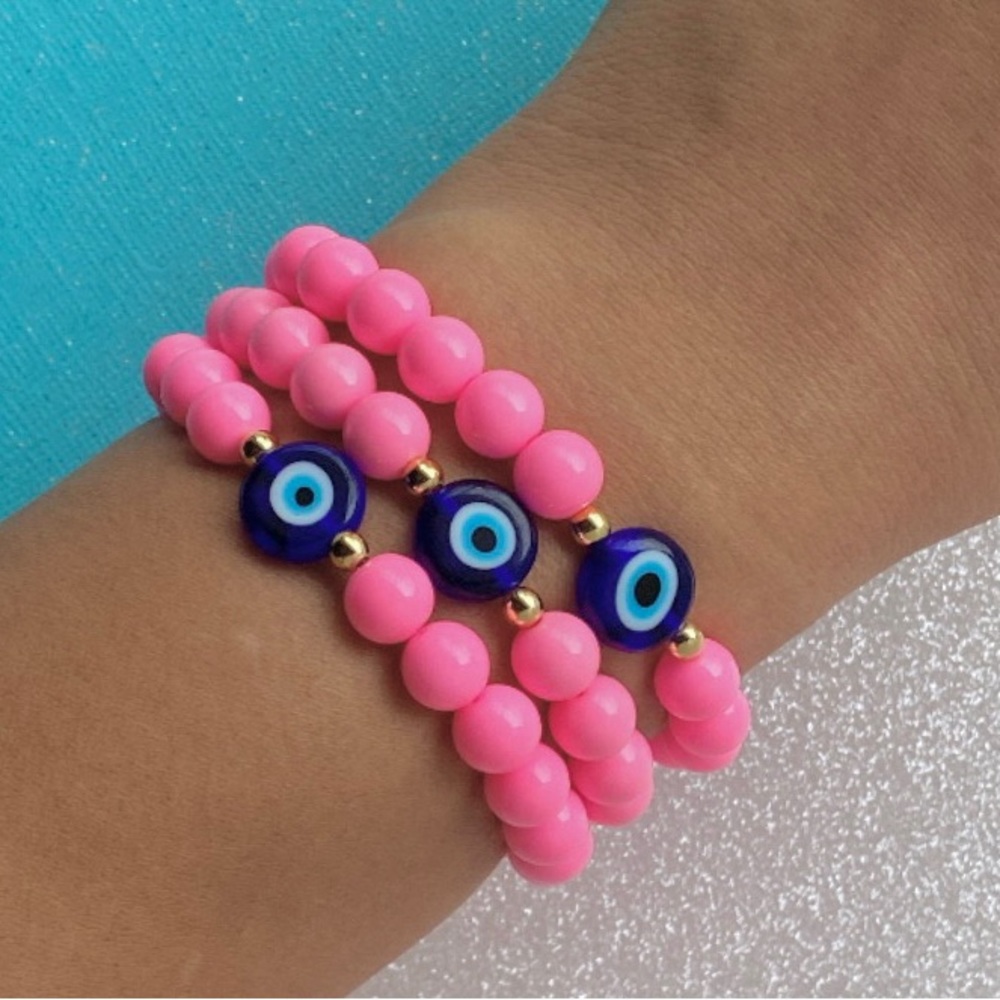 Evil Eye Bracelet, Chinky Bubble Gum Pink, Beaded Bracelet,